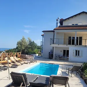 Mit Pool Kroatien Mit Meerblick Und Pool Lovran